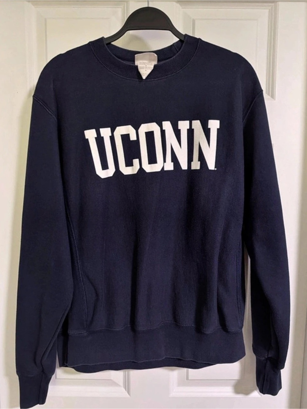 Navy UConn Champion Crew Neck - Medium